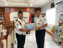 Karutan Surakarta Serahkan Insentif Malam Sebagai Dukungan Bagi Petugas Regu Pengamanan