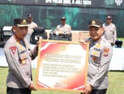 Kapolri Serahkan Bantuan Peralatan Karhutla di Riau, Ingatkan Ancaman El Niño dan Prioritaskan Pencegahan