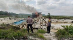 Polsek Kuantan Mudik Tertibkan 17 Rakit PETI di Areal PT KTBM, Tegaskan Komitmen Berantas Penambangan Ilegal