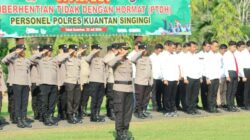 Kapolres Kuansing Pimpin Upacara PTDH 2 Personel, Tegaskan Komitmen Penegakan Kode Etik Polri