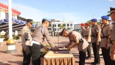Prosesi Sertijab dan Kenal Pamit Lima Pejabat Polres Dumai Berlangsung Khidmat