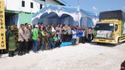 Kapolri Tinjau Pabrik Pupuk Batu Bara di Kampar, Lepas Distribusi 80 Ton Untuk 5 Kelompok Tani Riau