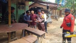 Sebarkan Maklumat Kapolda Riau, Polsek Bangko Pusako Patroli Gabungan Karhutla di Teluk Bano I