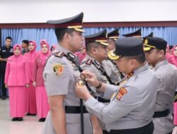 Kapolda Riau Pimpin Sertijab Dirintel, Kabid Humas dan 4 Kapolres