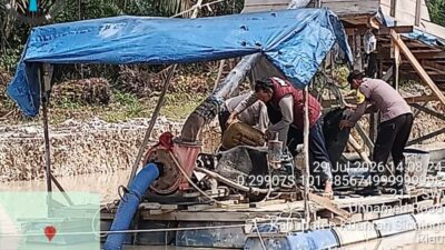 Pemberantasan PETI Terus Digencarkan, Polsek LTD Musnahkan 1 Rakit Dompeng di Perkebunan Sawit