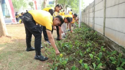 Jelang Semarak HUT RI, Polres Metro Tangerang Kota Percantik Mako dan Siap Sukseskan Merdeka Bersama Masyarakat