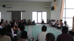 Jumat Curhat di Masjid Al-Fattah, Polisi Ajak Orang Tua Awasi Anak
