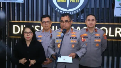 Polri Berikan Penghargaan Kepada Personel Atas Dedikasi dan Keberanian Dalam Menjalankan Tugas di Aceh