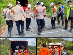 Pasukan Pelopor BKO Polda NTT Bergerak Tangani Dampak Gempa, Layani dan Bantu Warga di Lokasi Pengungsian
