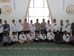 Jumat Curhat di Masjid Al Fattah, Wakapolres Tangerang Ajak Warga Cegah Tawuran dan Kejahatan Anak