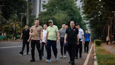 Situasi Jakarta Aman, Menkopolkam, Kapolda, dan Pangdam Jaya Olahraga Bersama di GBK