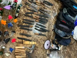 Polda Metro Jaya Cegah Potensi Gangguan, Puluhan Sajam dan Bahan Molotov Diamankan