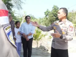 Di Tengah Duka Gempa, Kasatgas Humas Polri Beri Penguatan Untuk Personel dan Warga Ende
