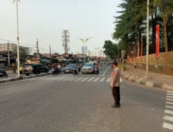 Polisi Pastikan Situasi Pejompongan-Petamburan Terkendali, Warga Tetap Beraktivitas Seperti Biasa