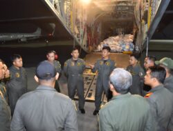 TNI Kirim 27 Ton Bantuan Untuk Korban Gempa NTT