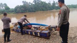 Jaga Kelestarian Sungai Batang Kuantan, Polsek Hulu Kuantan Tertibkan 2 Rakit PETI
