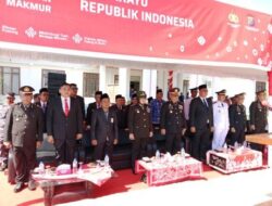 Tim Ekspedisi Merah Putih Presisi Khidmat Peringati Detik-Detik Proklamasi HUT ke-81 RI di Sinaboi