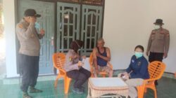 Bid Dokkes Polda Riau Turun ke Posko Karhutla Kerumutan, Layani Warga Door to Door