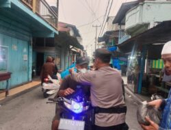 Cegah ISPA, Polres Rohil Berbagi 420 Masker Gratis ke Pengendara