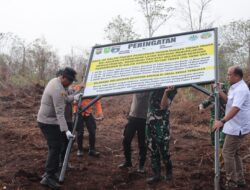 Forkopimda Kampar Pasang Plang Peringatan di Lahan Bekas Kebakaran, Ancam Denda Rp10 Miliar