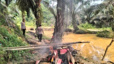 Lapor 110, Polsek Hulu Kuantan Musnahkan 3 Alat Tambang Ilegal di Sumpu