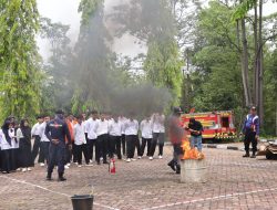 Polres Rohil Gelar Simulasi Karhutla dan Tanam Pohon di Kampus ITR