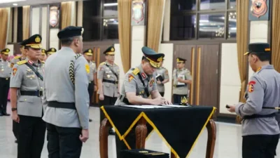 Kapolri Pimpin Upacara Serah Terima Jabatan Sejumlah Pejabat Polri