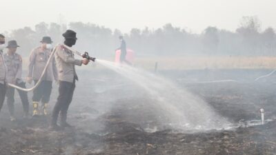 Polri Bersama Tim Gabungan Gunakan Cara Baru Hadapi Karhutla Gambut