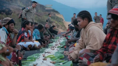 Delapan Bulan Bersama Masyarakat, Satgas Kepolisian Operasi Damai Cartenz-2026 Tinggalkan Kenangan Kekeluargaan Di Kiwirok