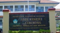 Orangtua Siswa SMKN 1Cibinong Tak Terima Anaknya Dikeluarkan Terkait Tata Tertib