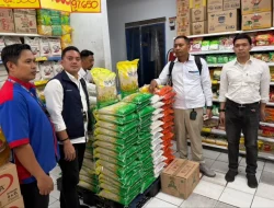 Satgas Pangan Polda Metro Jaya Cek Harga Beras di Pasar Tradisional Ciracas dan Retail Modern