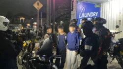 Patroli Brimob Metro Jaya Amankan 9 Orang dan 9 Klip Tembakau Sintetis di Cibubur