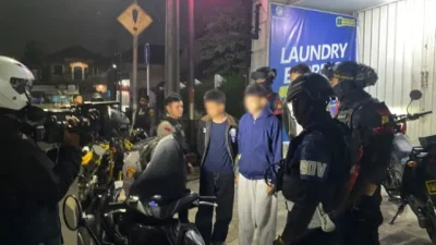 Patroli Brimob Metro Jaya Amankan 9 Orang dan 9 Klip Tembakau Sintetis di Cibubur