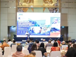Wamenaker Tekankan Kompetensi SDM dalam Pengelolaan Risiko Microbanking