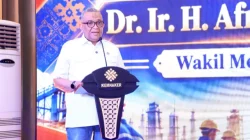 Wamenaker: Kompetensi Teknisi Ponsel Harus Jawab Kebutuhan Industri