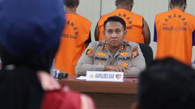 Sindikat Pembuat SIM Palsu di Riau Dibongkar, 8 Tersangka Diamankan Polres Siak