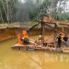 Dua Rakit PETI di Desa Pulau Deras Dimusnahkan Polsek Pangean