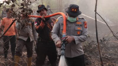 Karhutla 1 Hektar di Rimbo Panjang Kampar Padam, Kapolres: Ini Ujian Gambut dan Air Terbatas