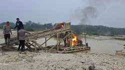Dua Rakit PETI Tidak Beroperasi di Kebun Lado Ditertibkan Polsek Singingi