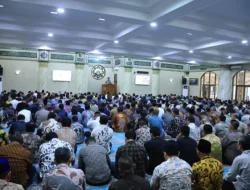 Kapolri Ajak Jamaah Masjid Al-Ikhlas Mabes Polri Jaga Kerendahan Hati dan Perkuat Akhlak