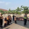 Tanamkan Disiplin dan Cegah Perundungan Sejak Dini, Polres Metro Tangerang Kota Terima Kunjungan 237 Siswa SD Negeri Sukasari 3