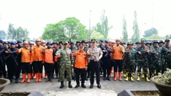 Kapolda Jambi Dampingi Gubernur Lepas 90 Personel Satgas Darat Karhutla ke Taman Nasional Berbak