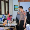 Polisi Peduli Pendidikan, Kapolda Metro Jaya Sapa Pelajar dan Dorong Literasi AI Sejak Dini