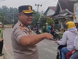 Pimpin Pengaturan Pagi, Kapolres Kampar Jadi Irup di SMAN 2 Bangkinang