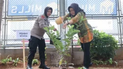 Polda Metro Jaya Tanam Pohon, Ajak Personel Hadirkan Kesejukan bagi Masyarakat