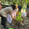 Tak Sekadar Jaga Keamanan, Polri Ajak Pelajar Peduli Pendidikan dan Lingkungan