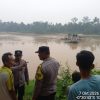 Panik Dilihat Petugas, Dua Rakit PETI Kabur ke Hilir Saat Polsek Cerenti Sisir Sungai Kuantan