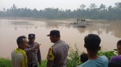 Panik Dilihat Petugas, Dua Rakit PETI Kabur ke Hilir Saat Polsek Cerenti Sisir Sungai Kuantan